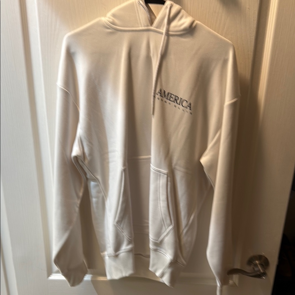 Perry Ellis White Hoodie with America Text
